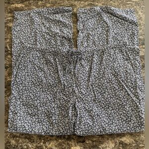 Womenβs Black and White Floral Pants